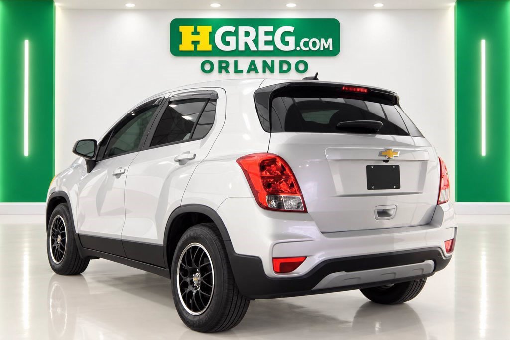Used 2017 Chevrolet Trax LS FWD image 2