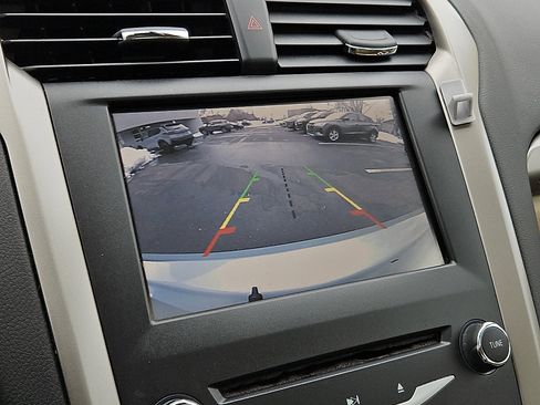 Used 2013 Ford Fusion SE image 19