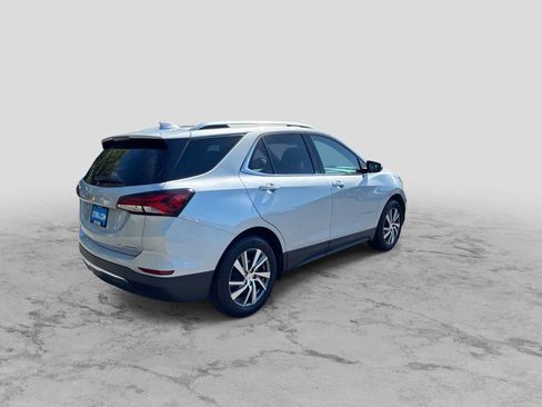 Used 2022 Chevrolet Equinox Premier AWD/4WD image 8