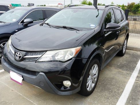 Used 2015 Toyota RAV4 Limited w/ Technology Package AWD/4WD image 4