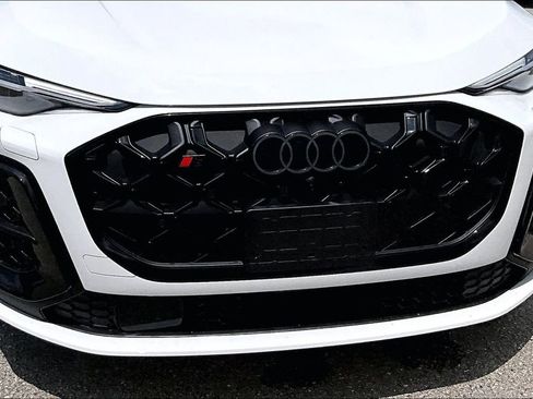 New 2026 Audi SQ5 Premium Plus AWD/4WD image 11