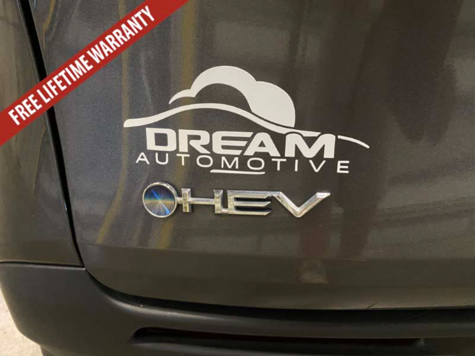 Used 2025 Toyota Sienna LE FWD image 24