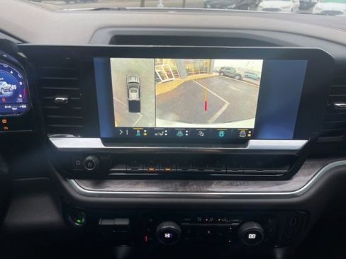 Used 2023 Chevrolet Silverado 1500 LTZ w/ Z71 Off-Road Package image 23