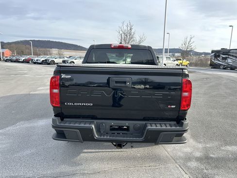 Used 2022 Chevrolet Colorado LT w/ Safety Package image 6