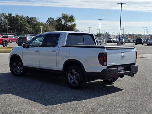 Used 2023 Honda Ridgeline RTL-E image 4