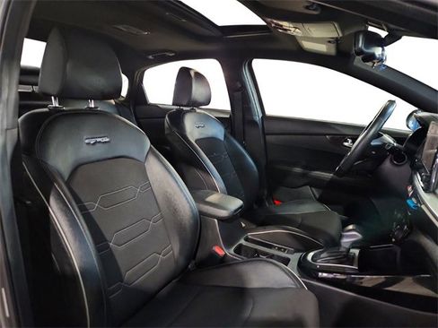 Used 2022 Kia Forte GT-Line w/ GT-Line Premium Package image 24