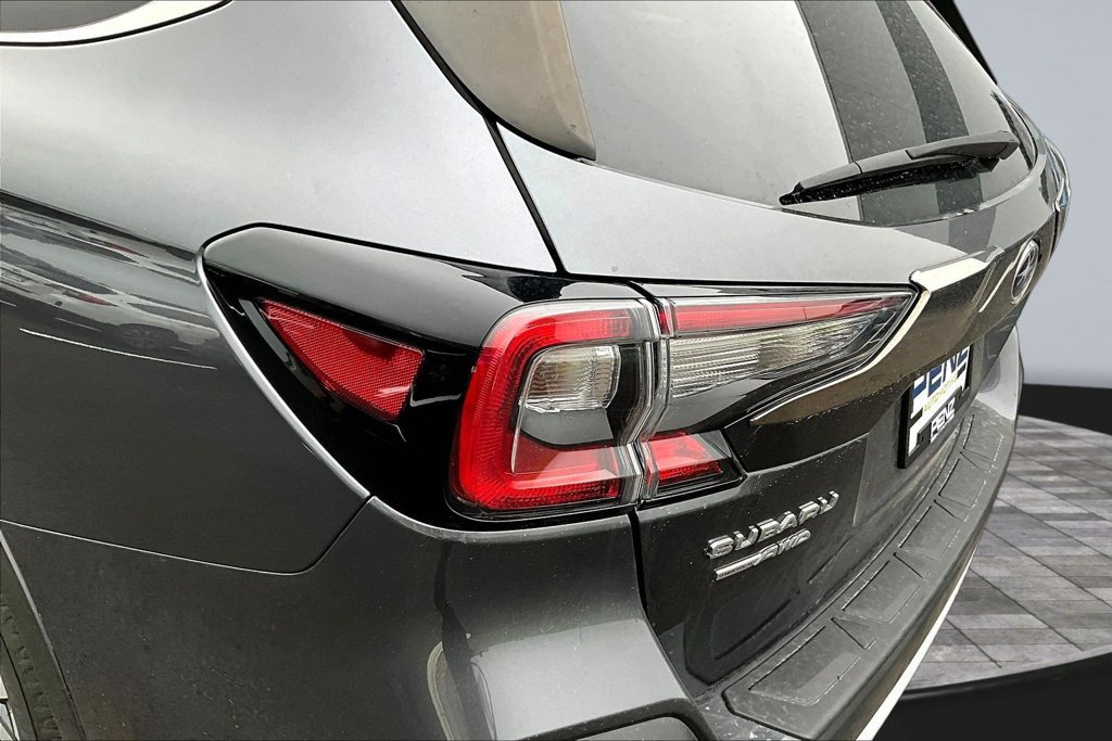 Used 2022 Subaru Outback Touring XT w/ Popular Package #2 AWD/4WD image 21