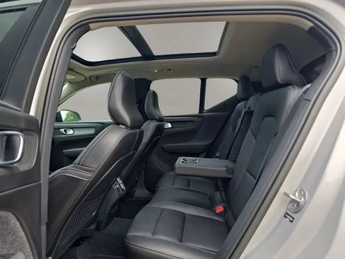 Used 2023 Volvo XC40 B5 Plus w/ Driver Assist Package AWD/4WD image 42