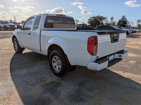 Used 2021 Nissan Frontier S image 6