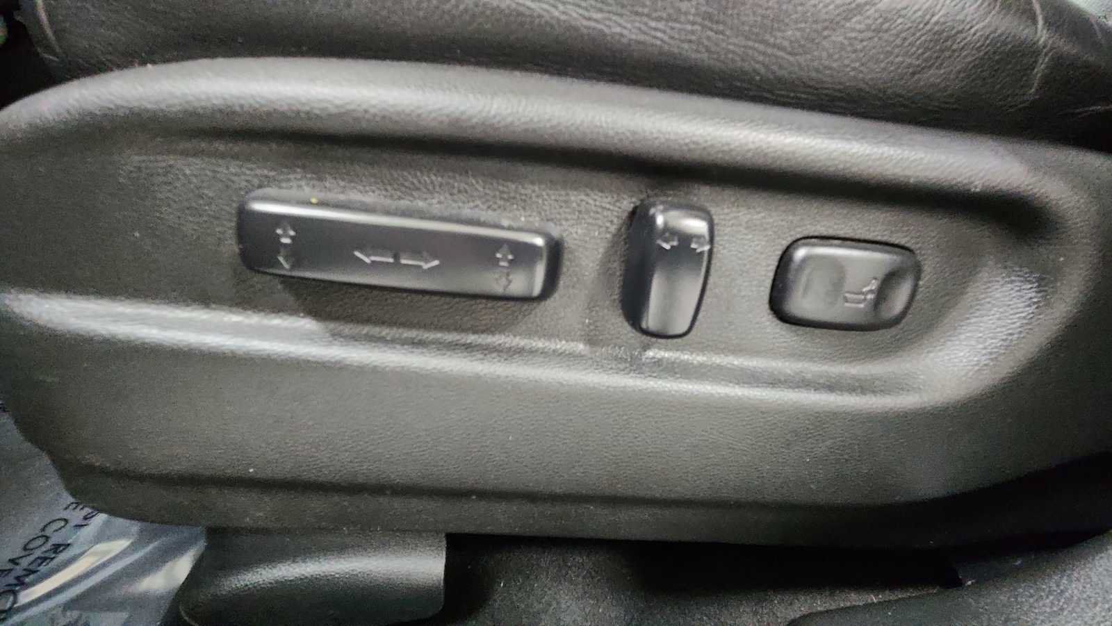 Used 2018 Honda Pilot Touring image 14
