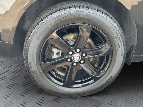 Used 2024 Buick Enclave Essence w/ Experience Buick Package AWD/4WD image 31