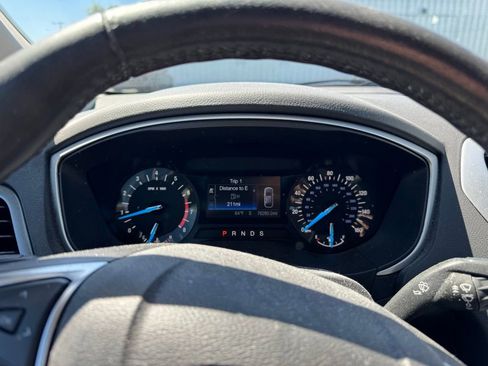 Used 2016 Ford Fusion SE w/ Equipment Group 201A FWD image 14