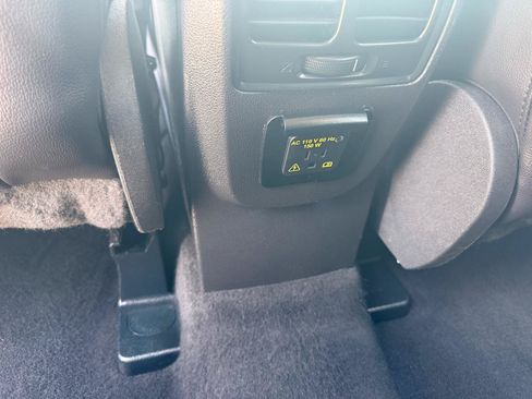 Used 2017 Ford Escape Titanium AWD/4WD image 40