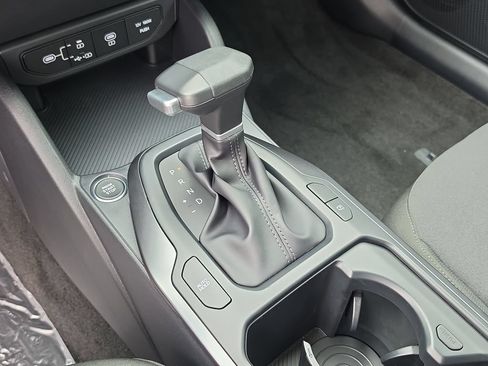 New 2026 Kia K4 FWD image 25