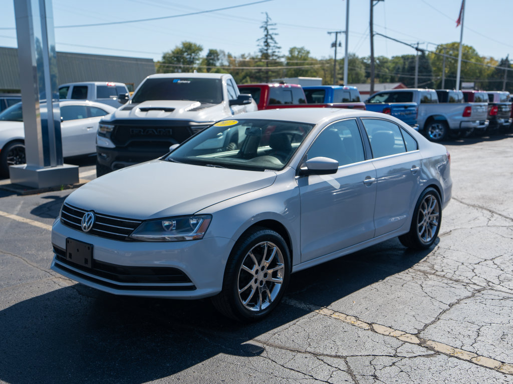 Used 2017 Volkswagen Jetta S w/ Jetta S Cold Weather Package FWD image 2