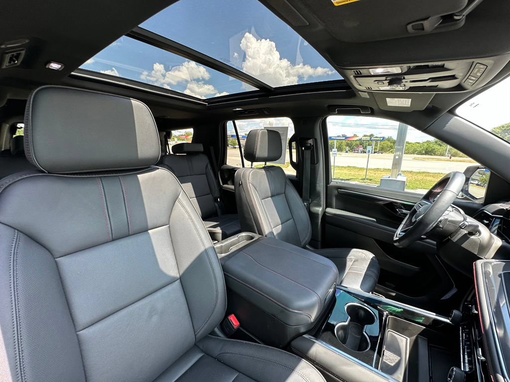 Used 2025 Chevrolet Tahoe RST w/ Comfort Package RWD image 13