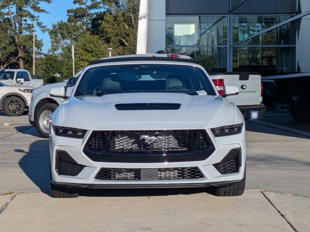 New 2026 Ford Mustang GT Premium w/ GT Performance Package RWD image 8