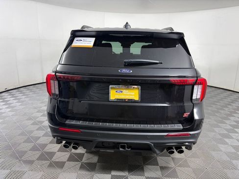 Certified 2025 Ford Explorer ST image 6