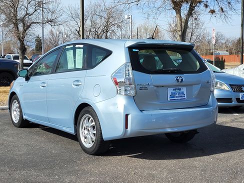 Used 2013 Toyota Prius V Three image 5