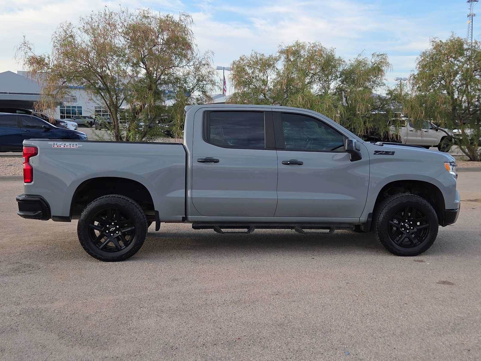 Used 2024 Chevrolet Silverado 1500 LT Trail Boss w/ Convenience Package II AWD/4WD image 9