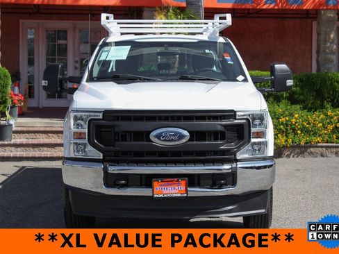 Used 2022 Ford F250 XL w/ Power Equipment Group image 3