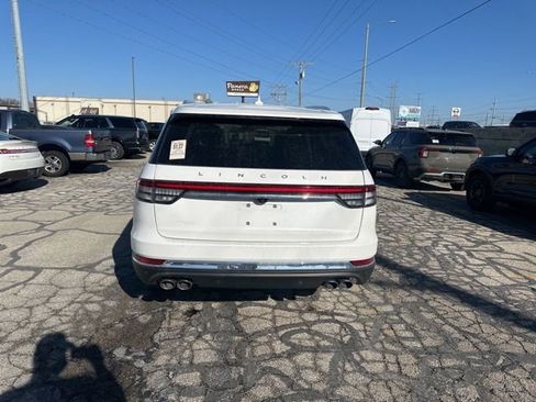 Used 2023 Lincoln Aviator Reserve w/ Equipment Group 201A image 4