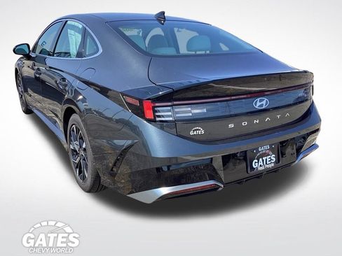 Used 2025 Hyundai Sonata SEL FWD image 7