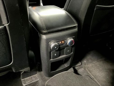 Used 2020 Ford Explorer XLT w/ Equipment Group 202A image 29