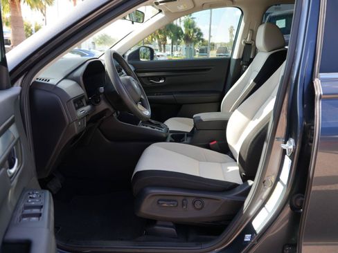 Used 2024 Honda CR-V EX image 7