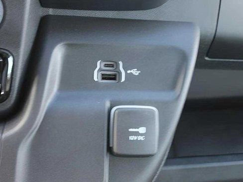 New 2024 RAM ProMaster 3500 w/ Delivery Van Package image 28