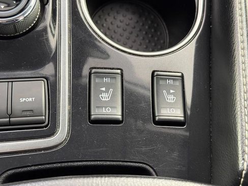 Used 2023 Nissan Maxima SV w/ Floor Mat Group FWD image 28