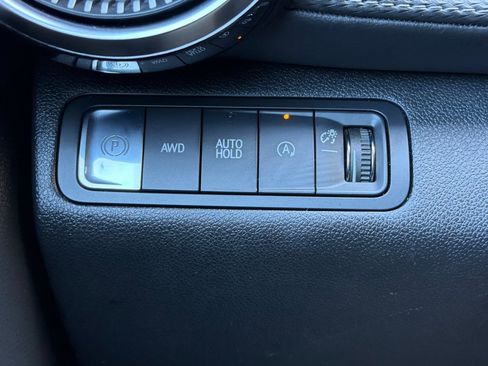 Used 2025 Chevrolet Equinox LT image 39