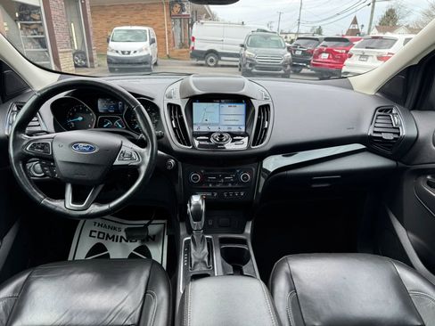Used 2019 Ford Escape Titanium image 39