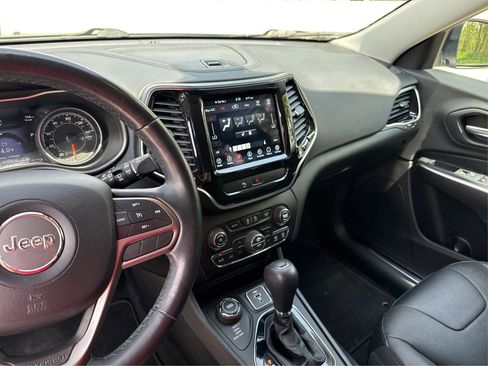Used 2020 Jeep Cherokee Limited AWD/4WD image 14