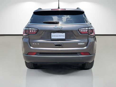 Used 2024 Jeep Compass Latitude AWD/4WD image 4