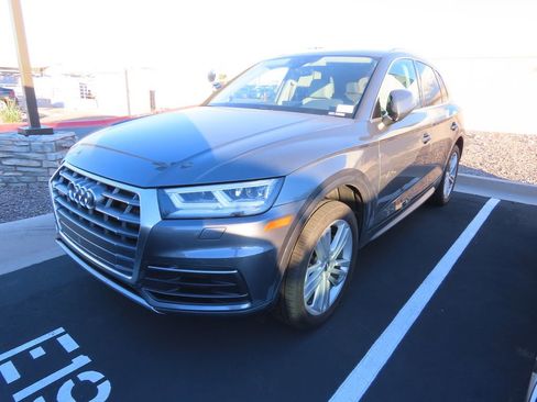 Used 2019 Audi Q5 2.0T Premium Plus w/ Premium Plus Package image 2