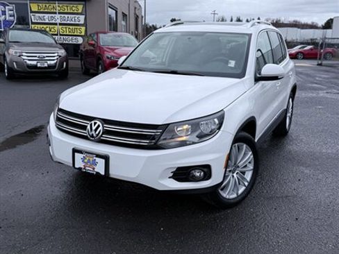 Used 2012 Volkswagen Tiguan SE image 36