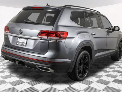 Used 2023 Volkswagen Atlas SE w/ Black Wheel Package AWD/4WD image 14