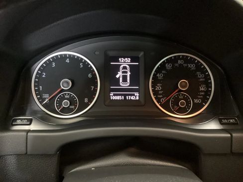 Used 2017 Volkswagen Tiguan S AWD/4WD image 13