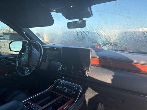 Used 2022 Lincoln Navigator L Reserve image 12