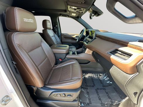 Certified 2023 Chevrolet Suburban High Country w/ Advanced Technology Package image 29