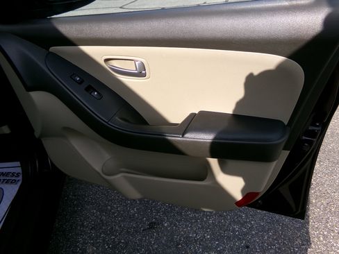 Used 2008 Hyundai Elantra GLS image 15