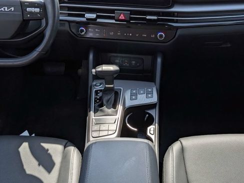 Used 2026 Kia Sportage SX FWD image 19