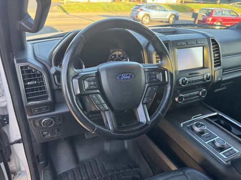 Used 2019 Ford Expedition Max Limited w/ Equipment Group 302A image 10