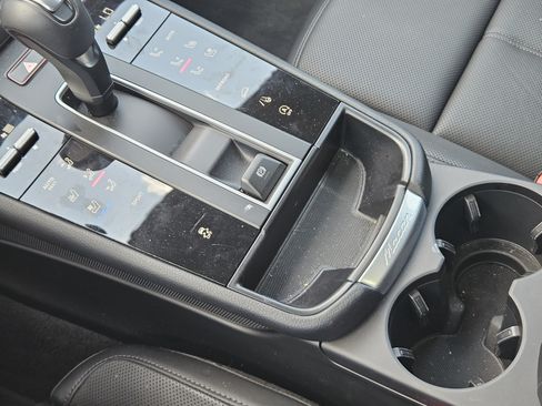 Certified 2026 Porsche Macan AWD/4WD image 20