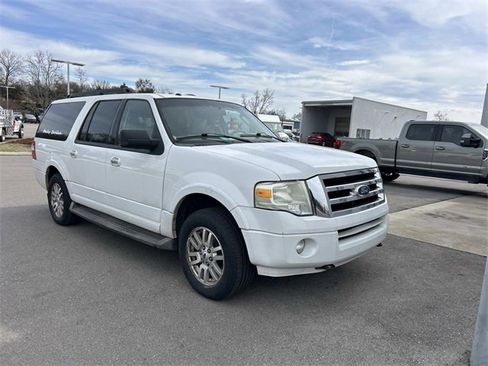 Used 2011 Ford Expedition EL XLT image 3