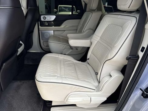 Used 2023 Lincoln Navigator L Black Label AWD/4WD image 18