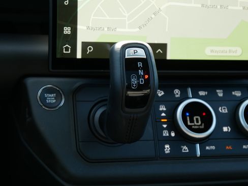 New 2026 Land Rover Defender 130 X-Dynamic SE image 8