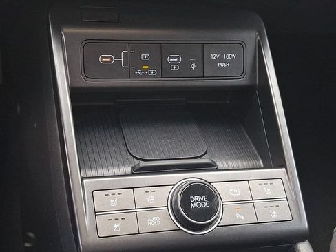 Used 2024 Hyundai Kona Limited FWD image 16