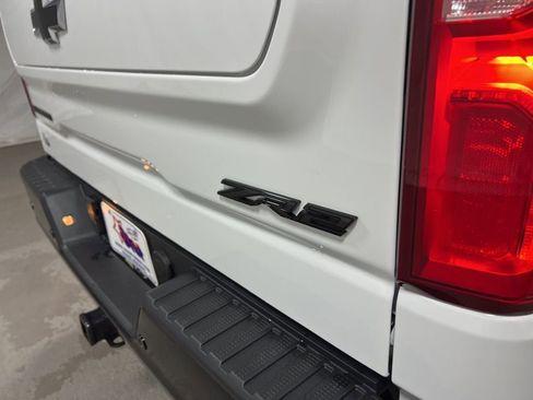 New 2026 Chevrolet Silverado 1500 ZR2 w/ LPO, Dark Essentials Package AWD/4WD image 20